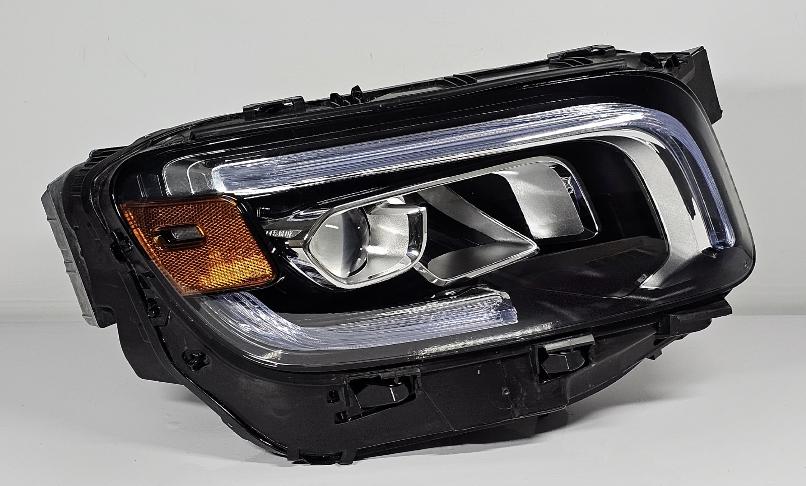2020-2023 Mercedes Benz GLB CLASS Passenger Right Headlight LED OEM 2479062405 
