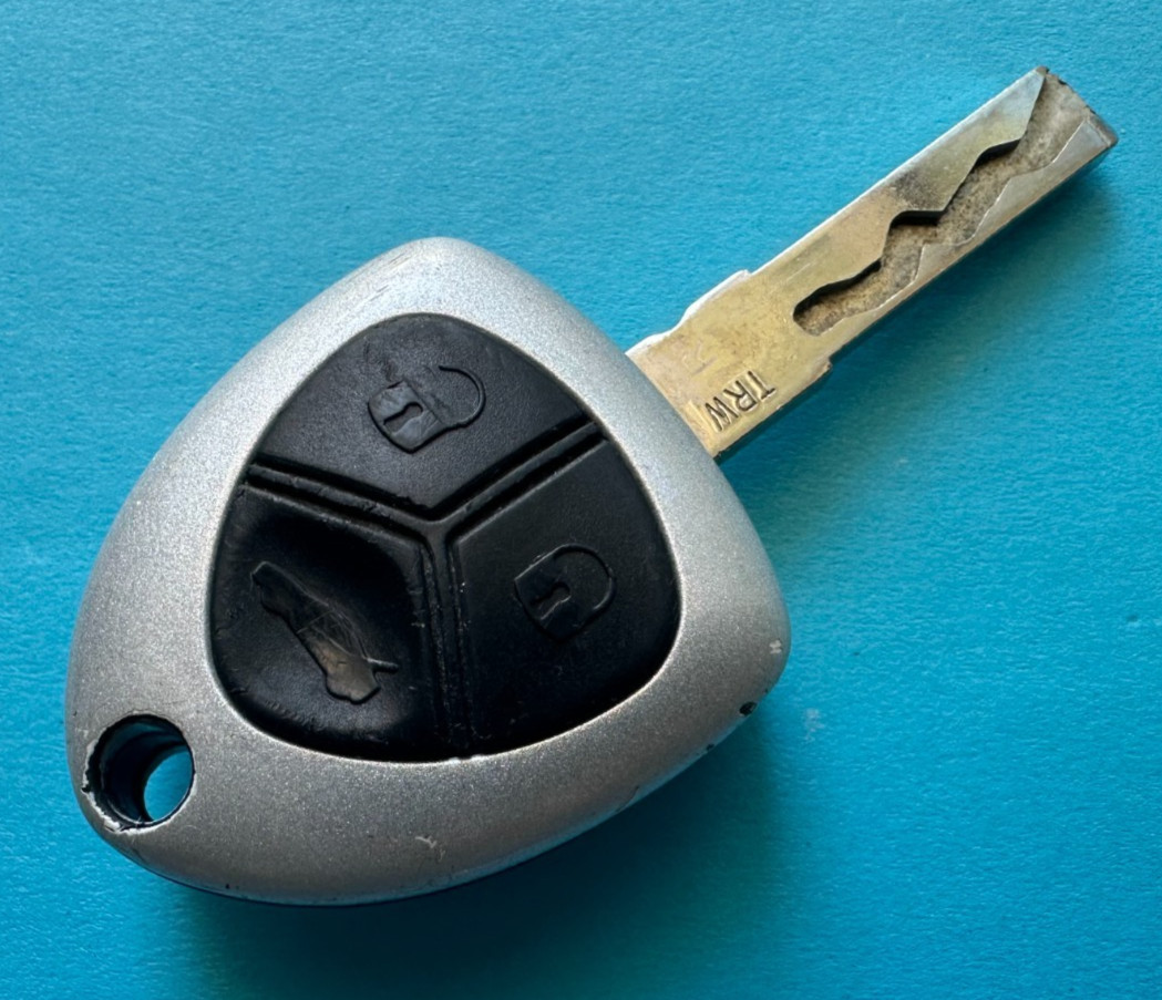 OEM 2005-2010 FERRARI 612 SCAGLIETTI REMOTE KEY FOB ALARM 3 BUTTONS ~SILVER RARE