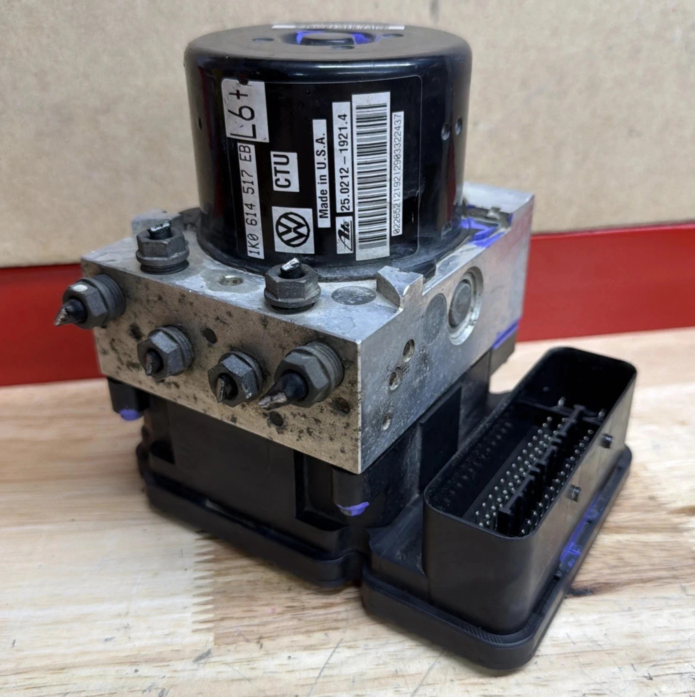 2012-2014 Volkswagen Jetta ABS Brake Pump Control Module Assembly OEM W/WRNTY
