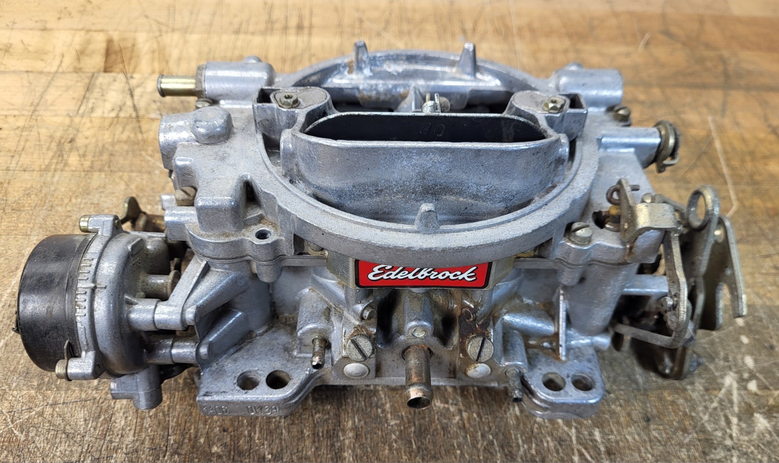  Used Edelbrock Performer Carb # 1406, 600CFM, Manual Sec., Elec. Choke. Look 