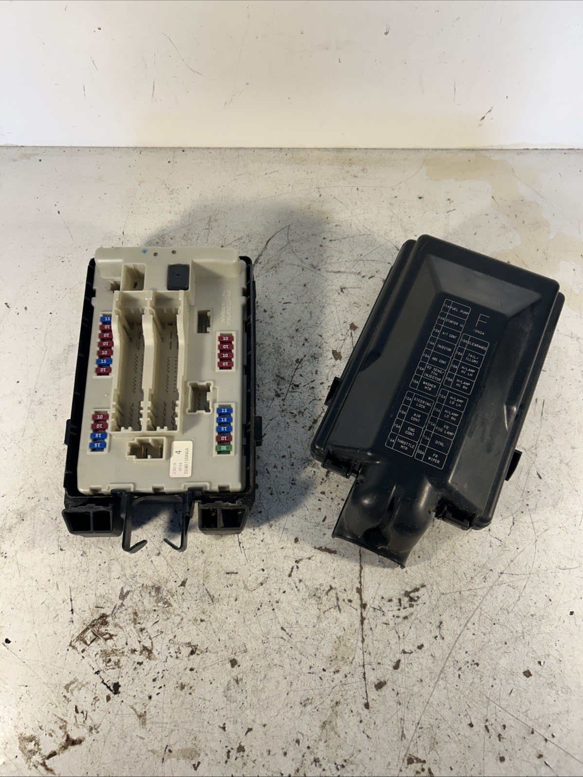 2009-2012 Infiniti G37 G25 Fuse Box IPDM Power Relay Module 284B71BN0A OEM