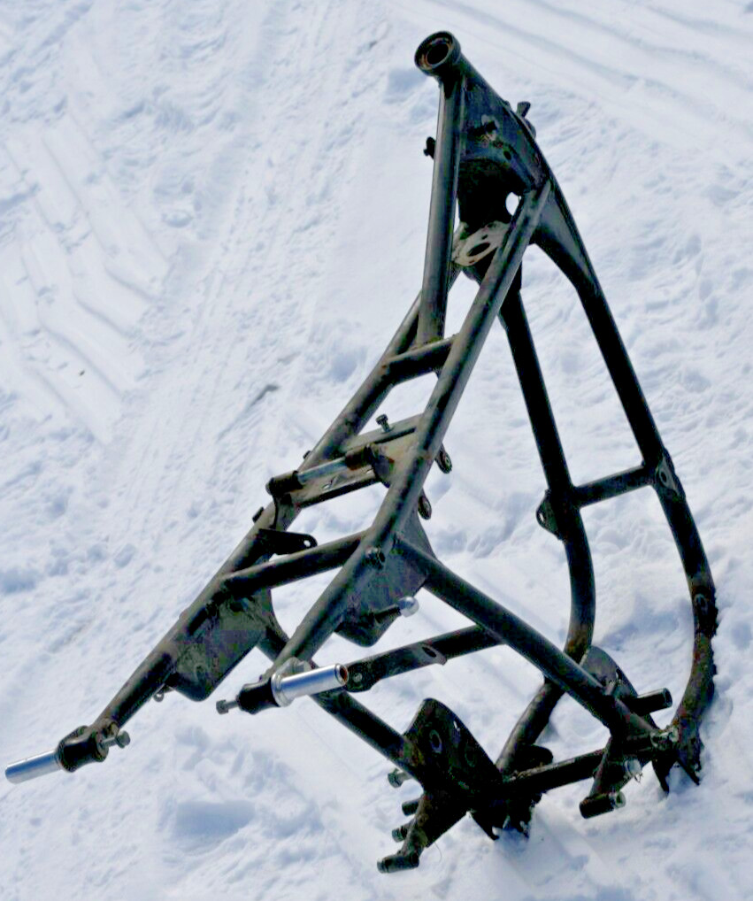 1976 SUZUKI GT -T 500 OEM FRAME (SEE BELOW) 1976 SUZUKI GT -T 500 OEM FRAME (SEE BELOW)
