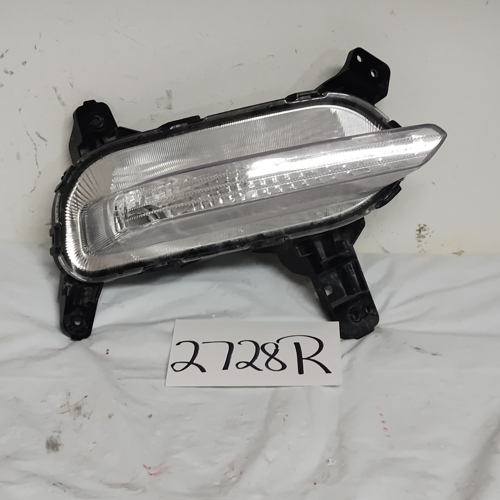 2019-2021 Kia Forte Halogen Turn Signal Light Passenger Side 92304-M7000 OEM