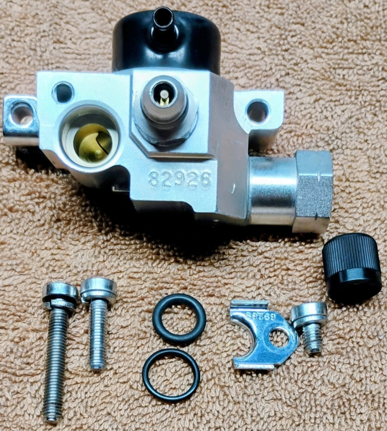 WORKS OEM 1987-1992 Cadillac Allante Fuel Injection Pressure Regulator 82926