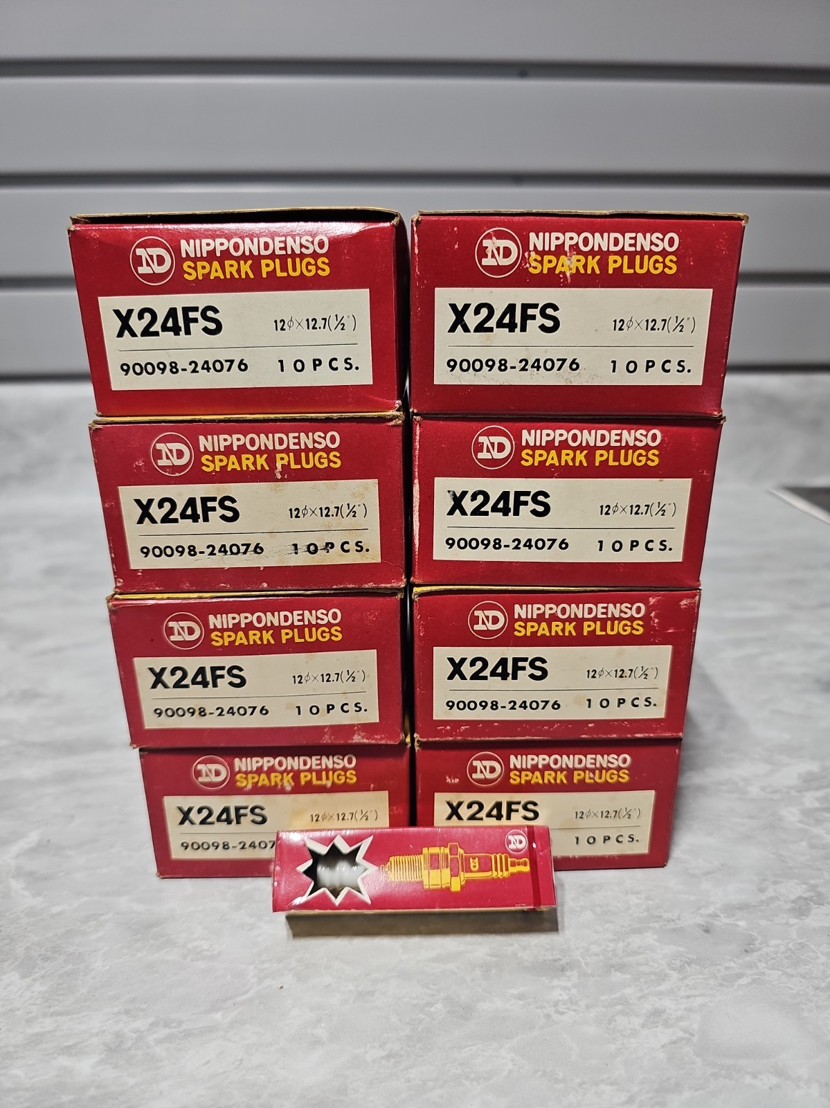 Quantity 80 New Old Stock Nippondenso X24FS Spark Plugs 