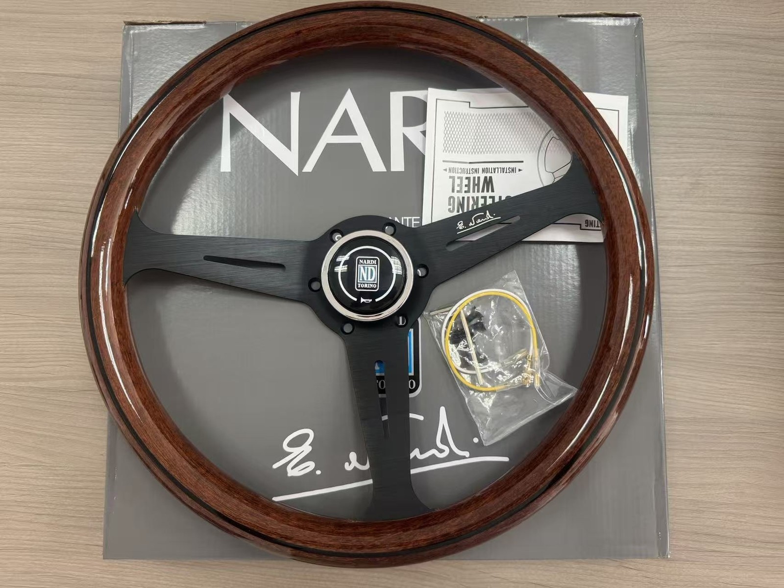 NARDI Classic 350mm Steering Wheel Mahogany Wood with Black Finish NARDI Classic 350mm Steering Wheel Mahogany Wood with Black Finish