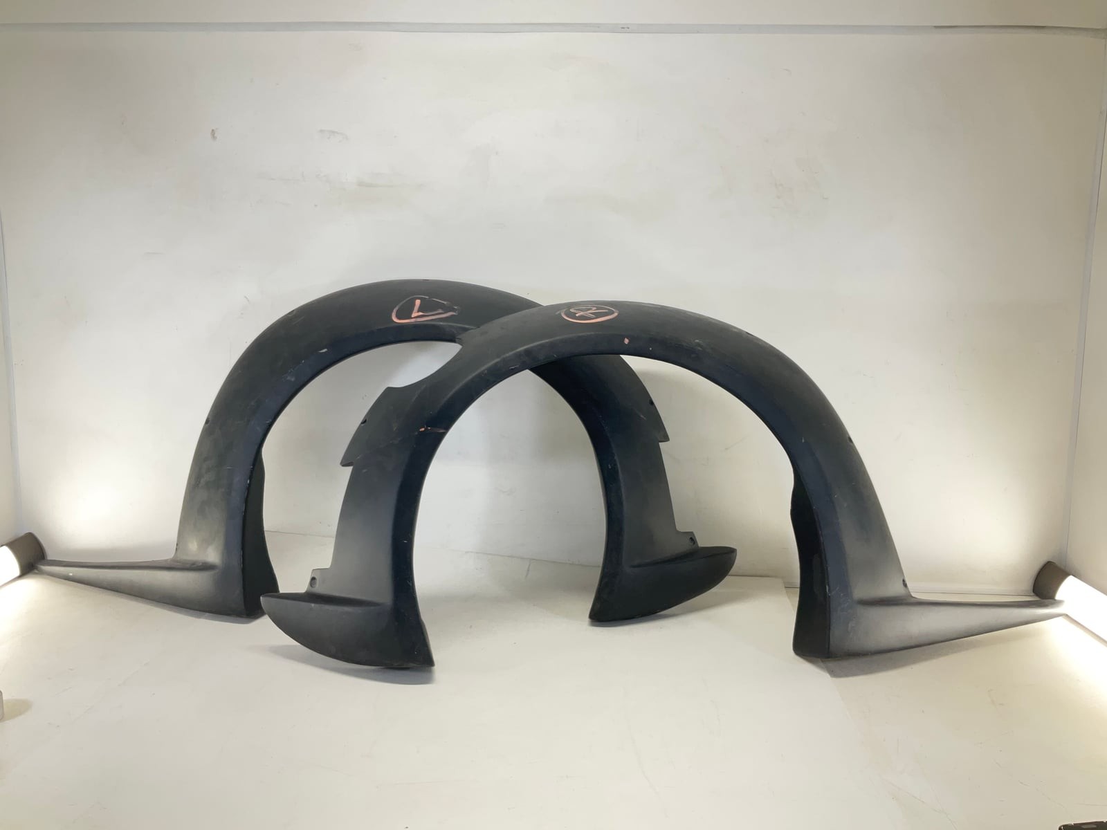 03-08 Nissan 350Z Rear Left Driver & Right Passenger Fender Flare RB 03-08 Nissan 350Z Rear Left Driver & Right Passenger Fender Flare RB