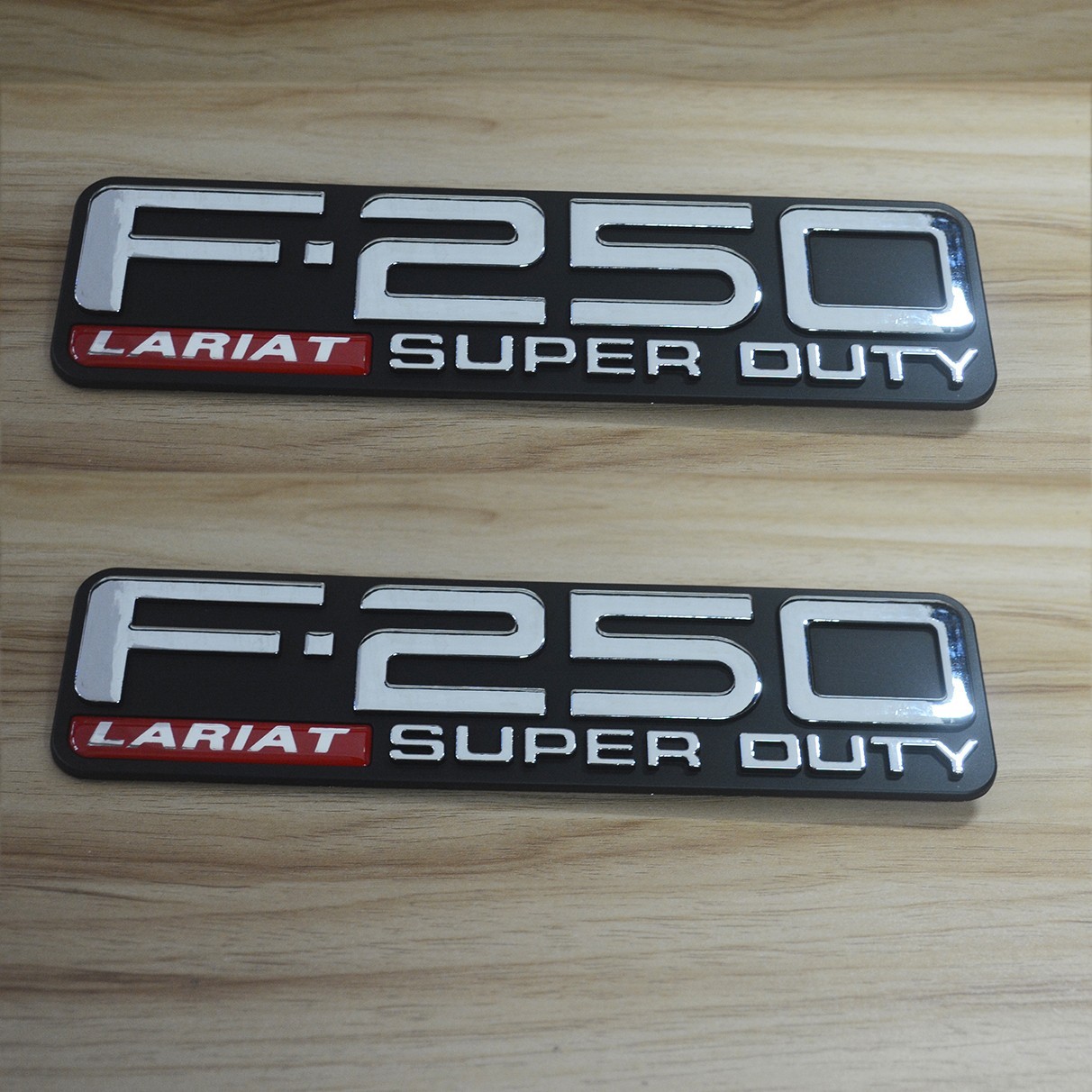 2Pc Fender Emblem For 99-04 F250 Lariat Superduty Side Badges Chrome Red Black 2Pc Fender Emblem For 99-04 F250 Lariat Superduty Side Badges Chrome Red Black