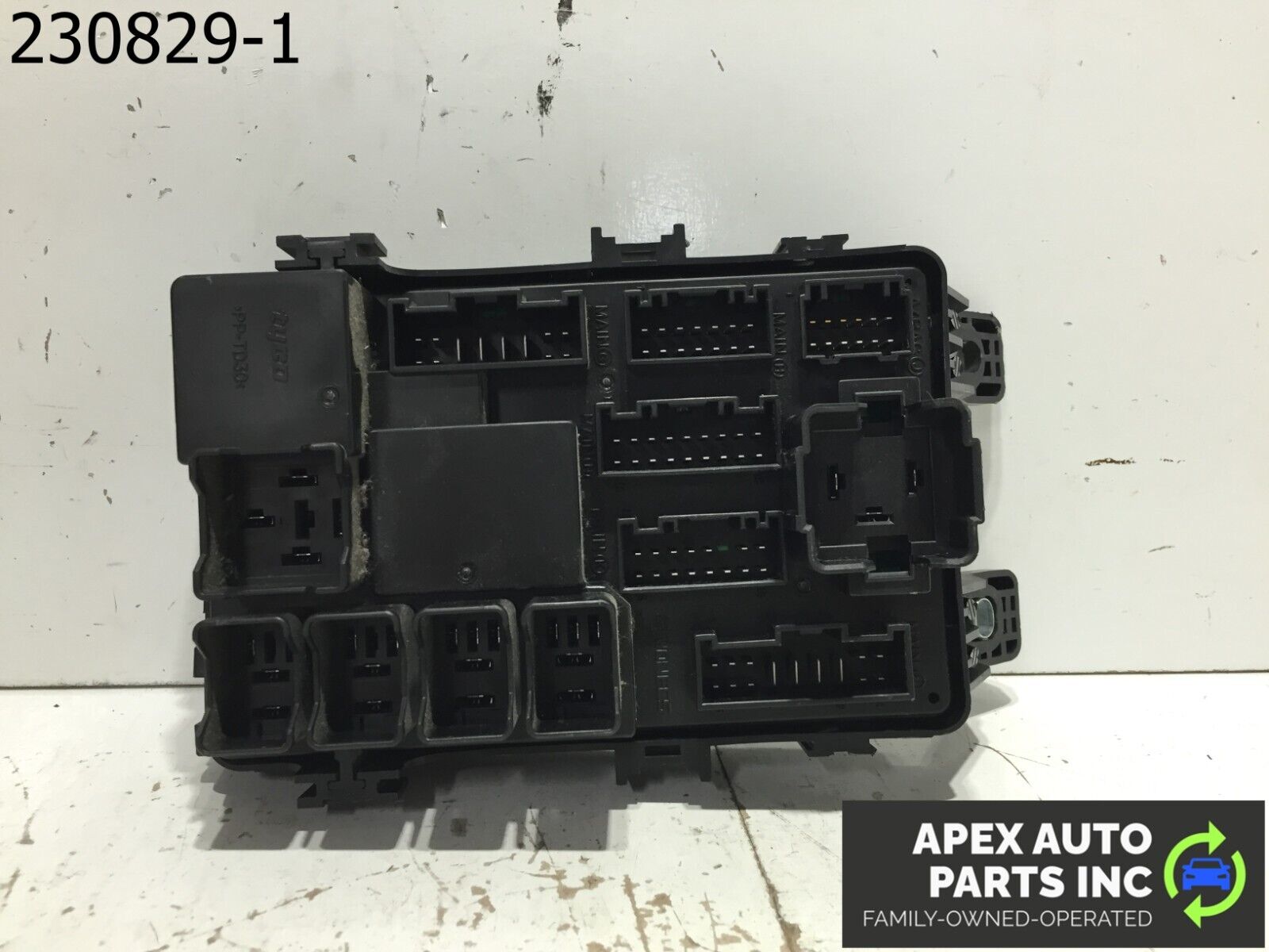 OEM 06-11 Hyundai ACCENT Fuse Box Engine Compartment Fits  337046