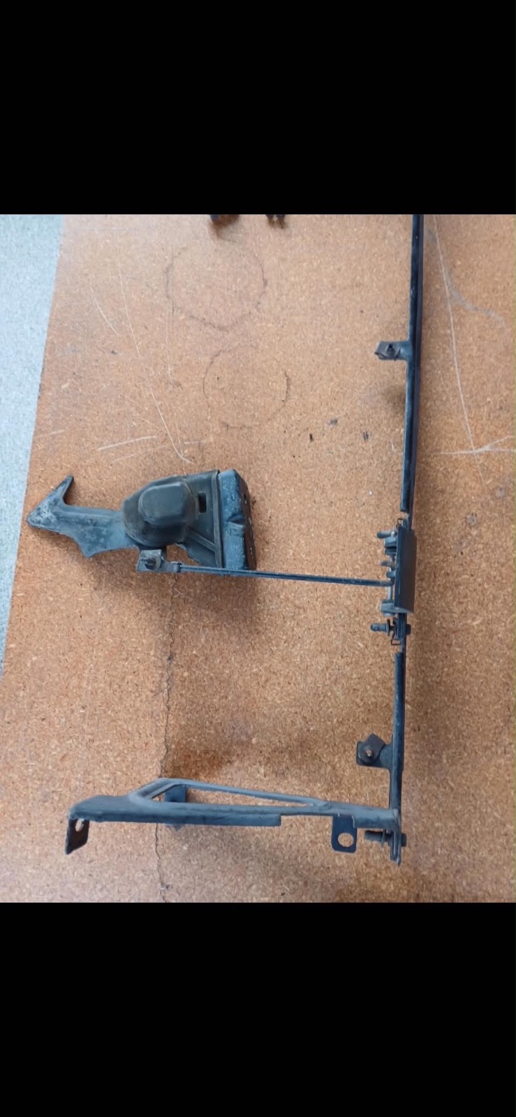 1991-1996 Chevrolet Caprice or Impala Front Grill bracket with latch and screws