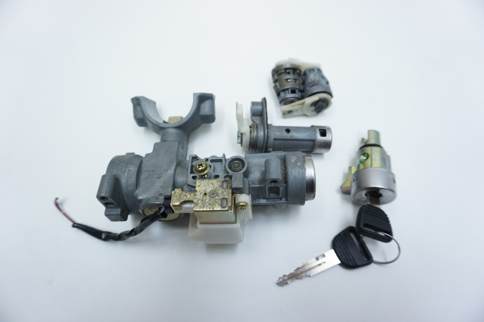 1992 - 95 Honda Civic 2 Door Automatic Cylinder Lock Set w/New Ignition and Keys