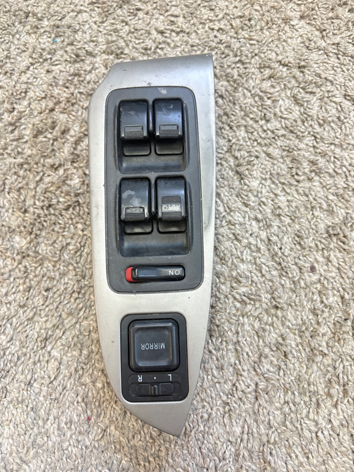 03-08 Honda Pilot Master Power Window Switch Driver Heated Mirror Silver OEM 03-08 Honda Pilot Master Power Window Switch Driver Heated Mirror Silver OEM