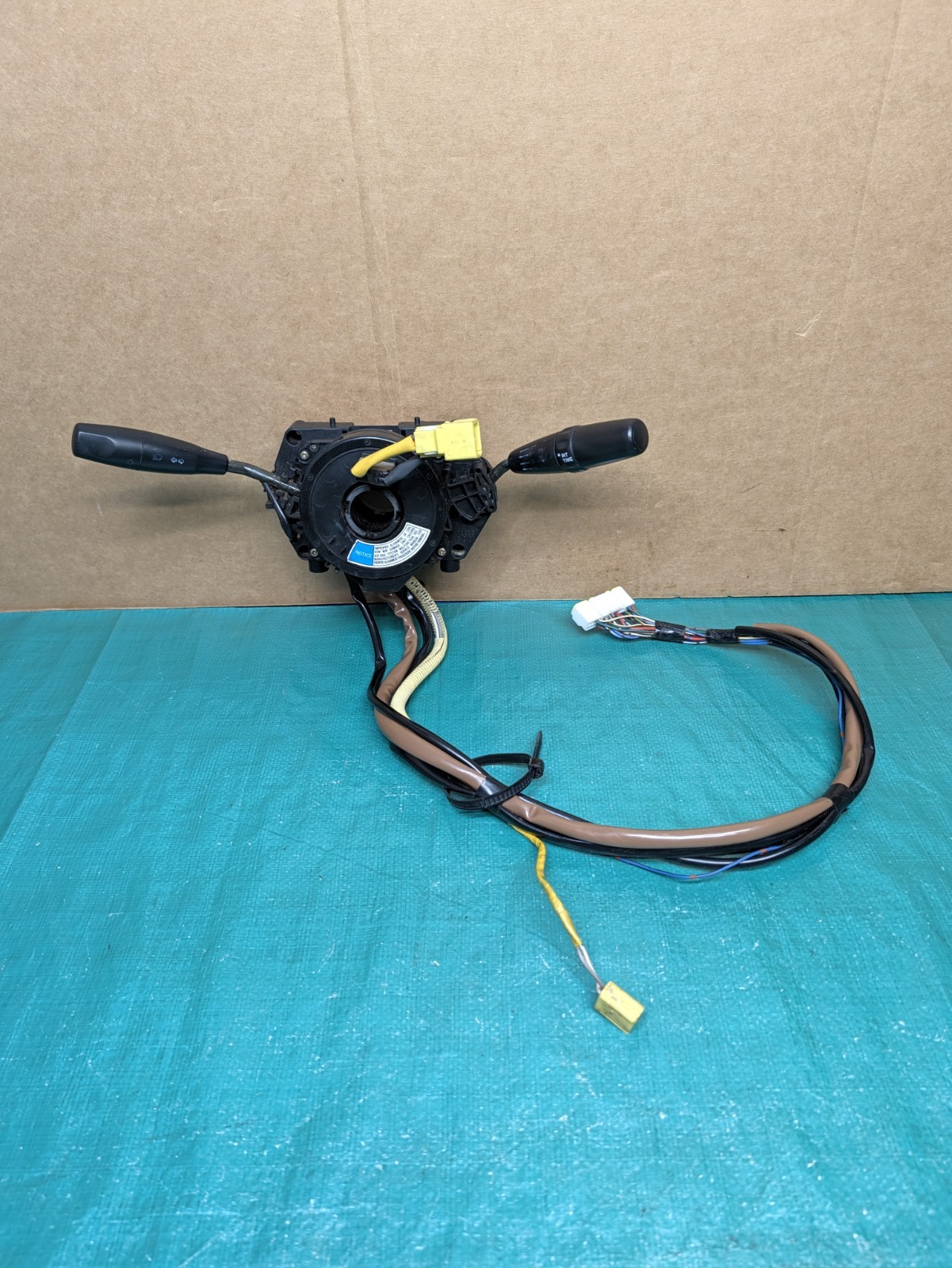 1999-2004 Chevrolet Tracker Column Switch Turn Signal Wiper Headlight OEM