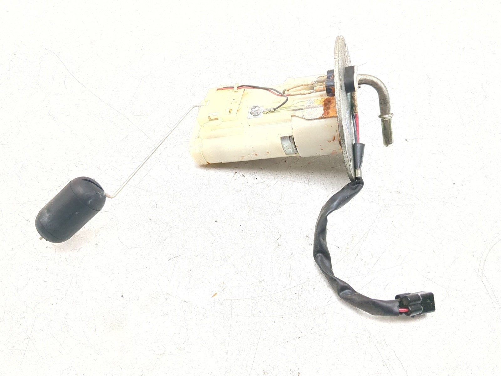 13-17 Kawasaki Ninja 300 EX300B Fuel Pump 49040-0713
