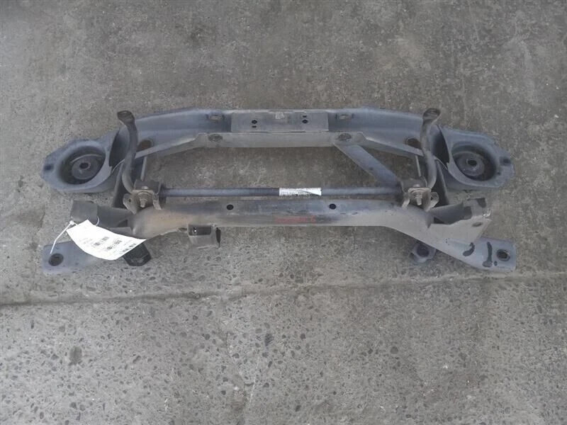 2000-2011 Ford Focus Rear Subframe Crossmember K-Frame w/Stabilizer Bar OEM