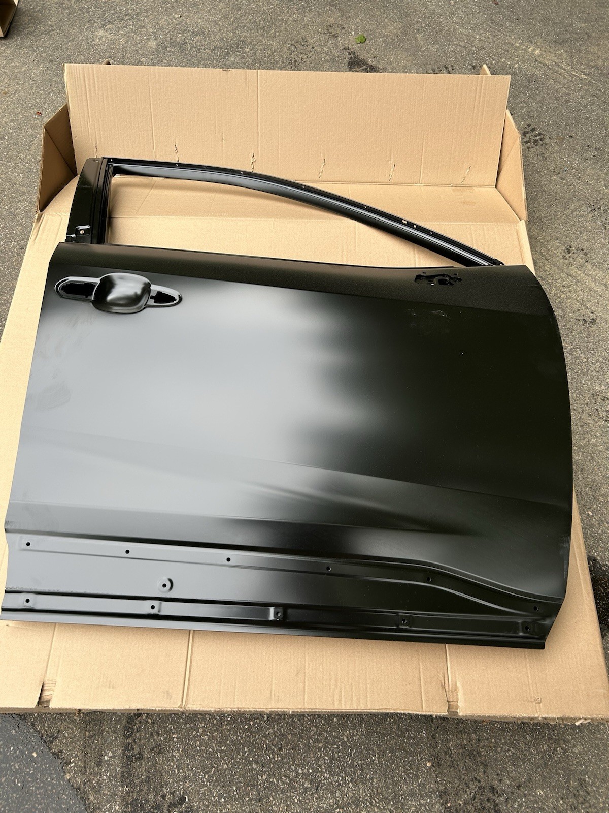 2019-2024 Toyota Rav 4, Passenger Front Door OEM, New In Box 2019-2024 Toyota Rav 4, Passenger Front Door OEM, New In Box