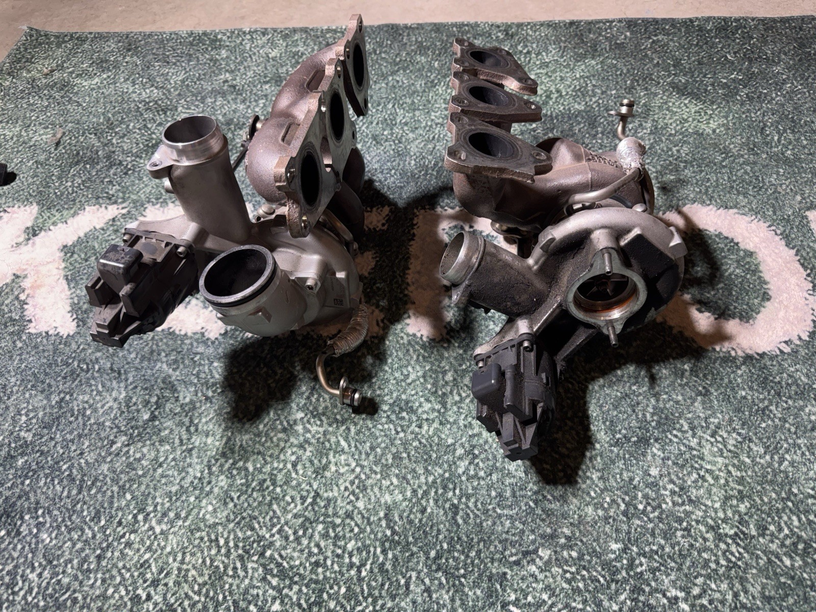 OEM BMW F87 F80 F82 Turbocharger S55 Engine Pair 10K Miles OEM BMW F87 F80 F82 Turbocharger S55 Engine Pair 10K Miles