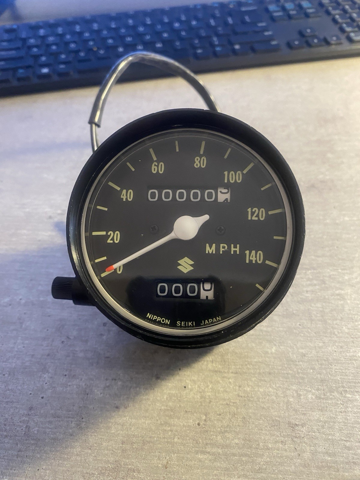 1972 1975 Suzuki T 500 Speedometer assembly 34100–15633 NOS