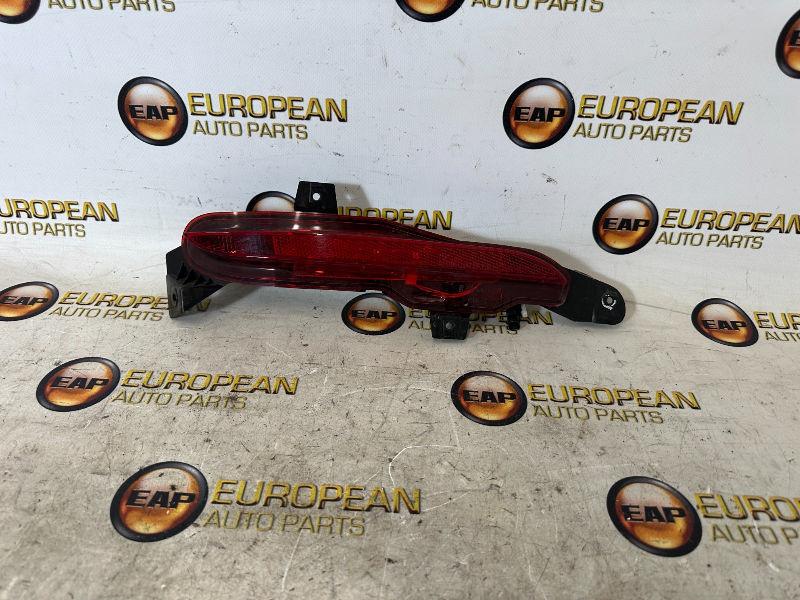 2018-2023 Range Rover Velar RH Passenger Bumper Mounted Tail Light Lamp OEM