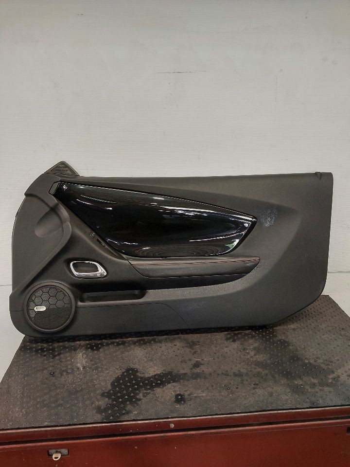 2012 - 2015 Chevrolet Camaro ZL1 Pair Set Front Door Trim Panels 1203115
