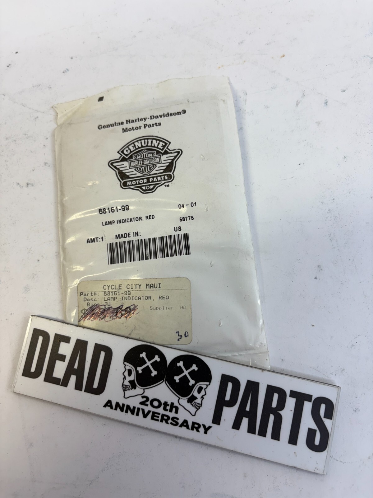 Harley NIP OEM red indicator lamp 68161-99