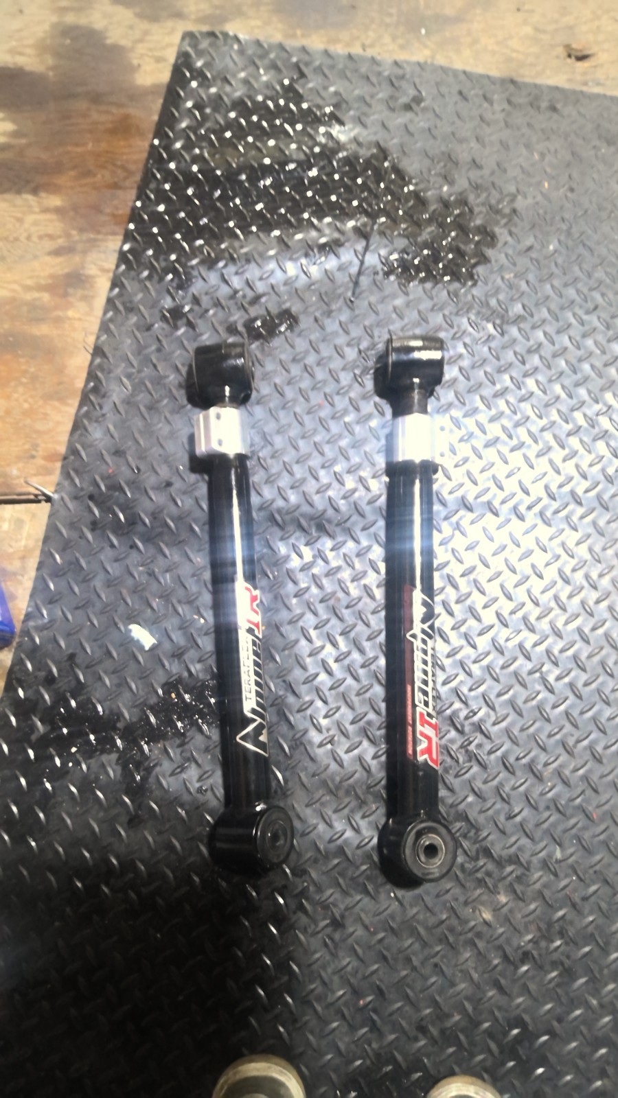 TeraFlex 1416550 Alpine IR Short Arm Pair Front Lower 0-4.5in Lift For JT / G...