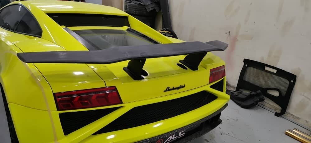Fit For Lamborghini Gallardo Carbon Fiber ALC Rear Spoiler Wing (Spyder/coupe) Fit For Lamborghini Gallardo Carbon Fiber ALC Rear Spoiler Wing (Spyder/coupe)