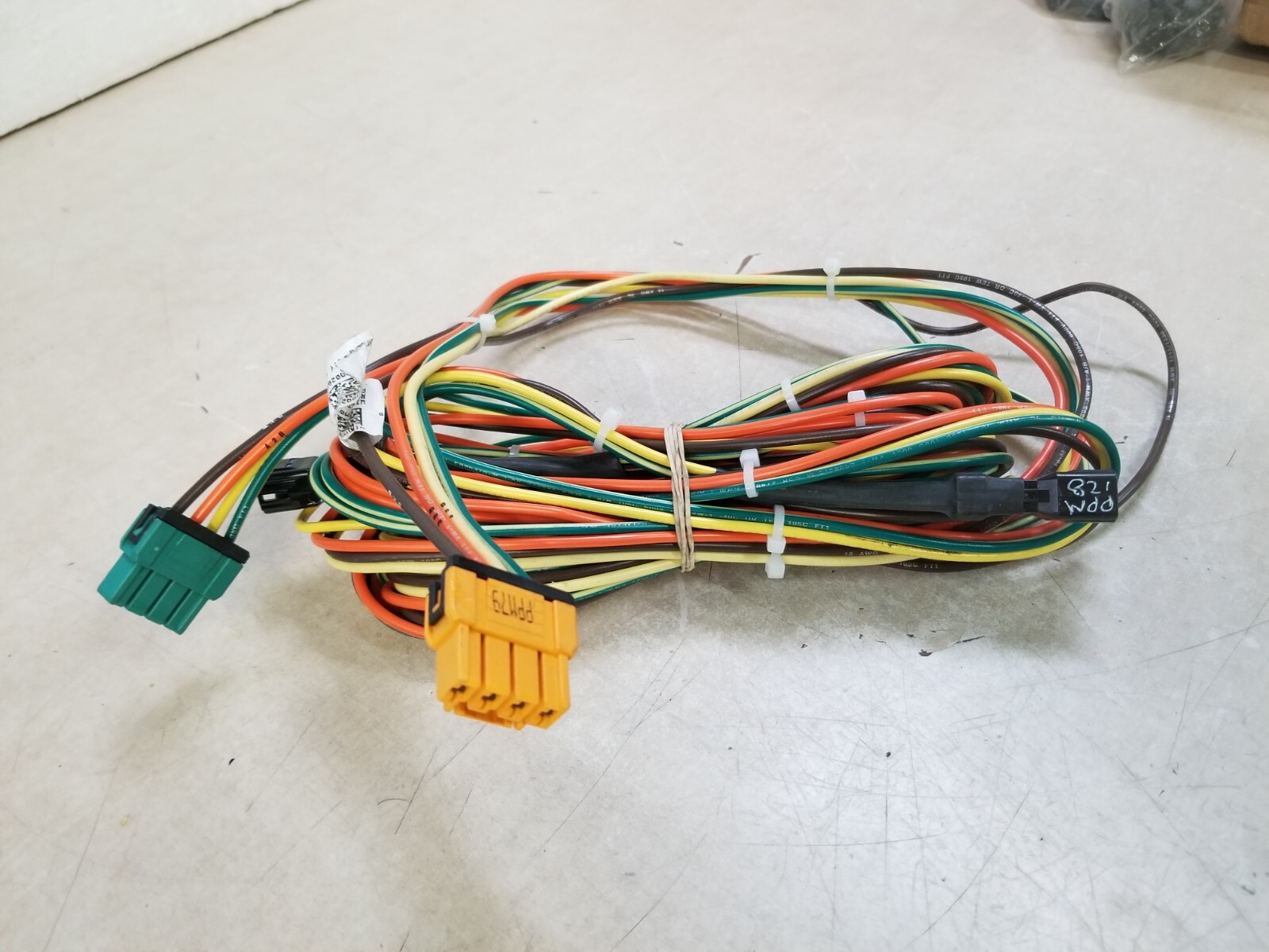 New 4 Pin Wiring Harness / Extension Connector WIRMOM002601 16AWG 600V