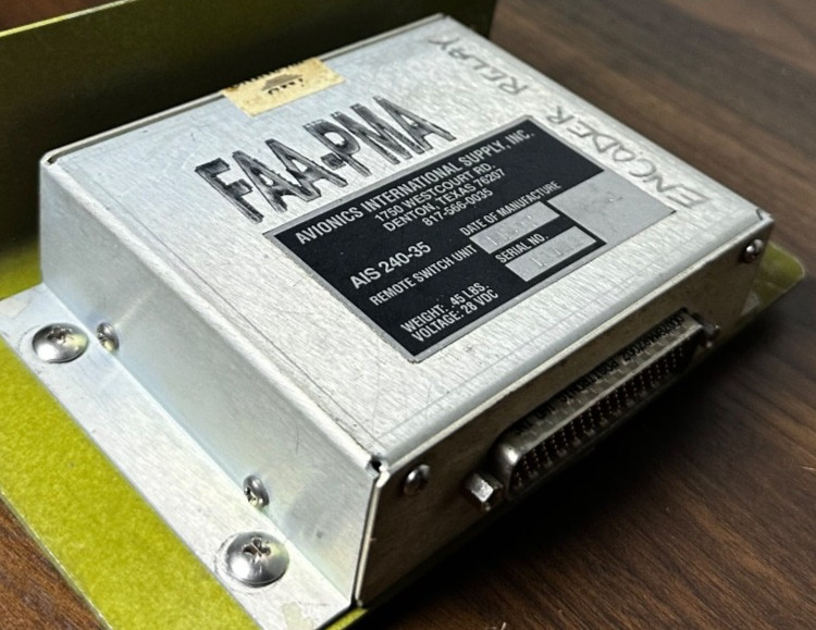 Avionics International Supply AIS 240-35 Remote Switch Unit - Working as Removed