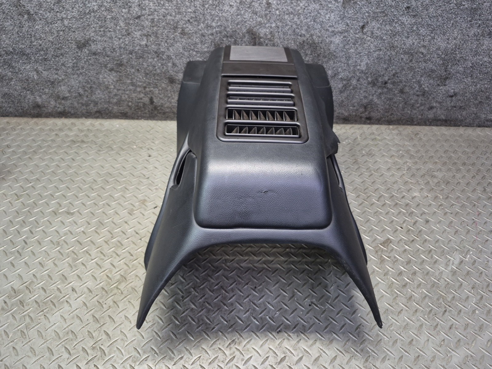1984-1991 PORSCHE 928 S REAR CENTER CONSOLE ARM REST STORAGE COMPARTMENT BLACK