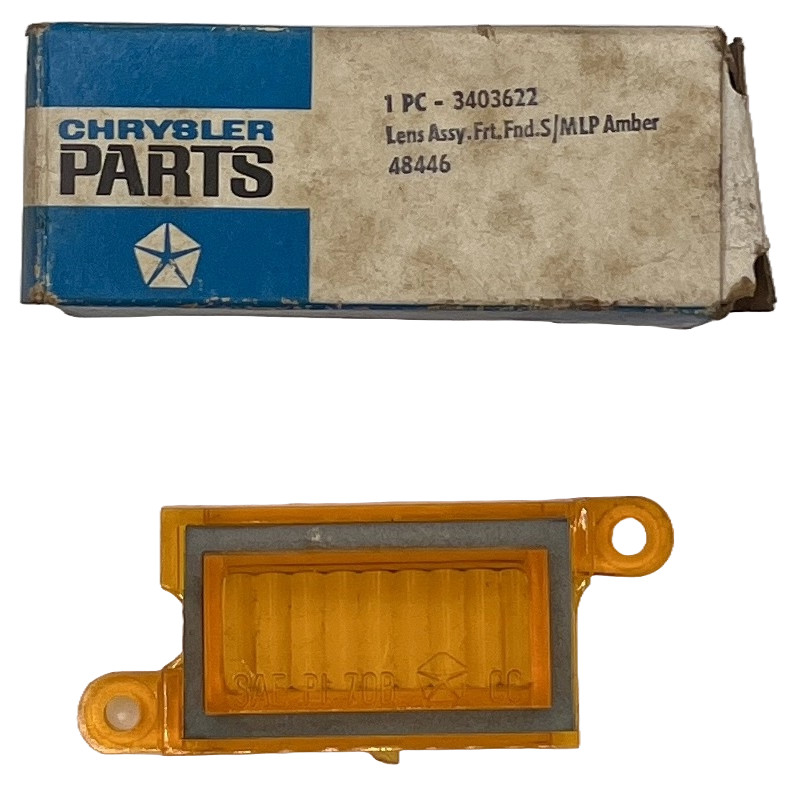 New Old Stock Front Side Marker Lamp Lens for 1970-71 Plymouth Cuda #3403622