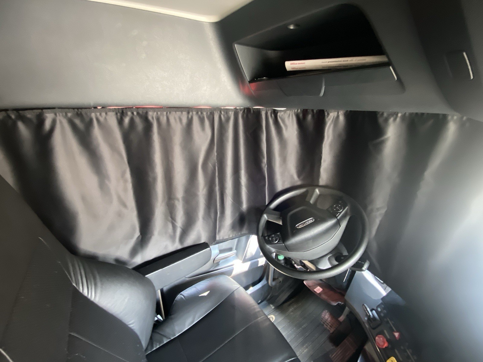 Windshield Curtains fits Freightliner Cascadia all Years  NO RAILS