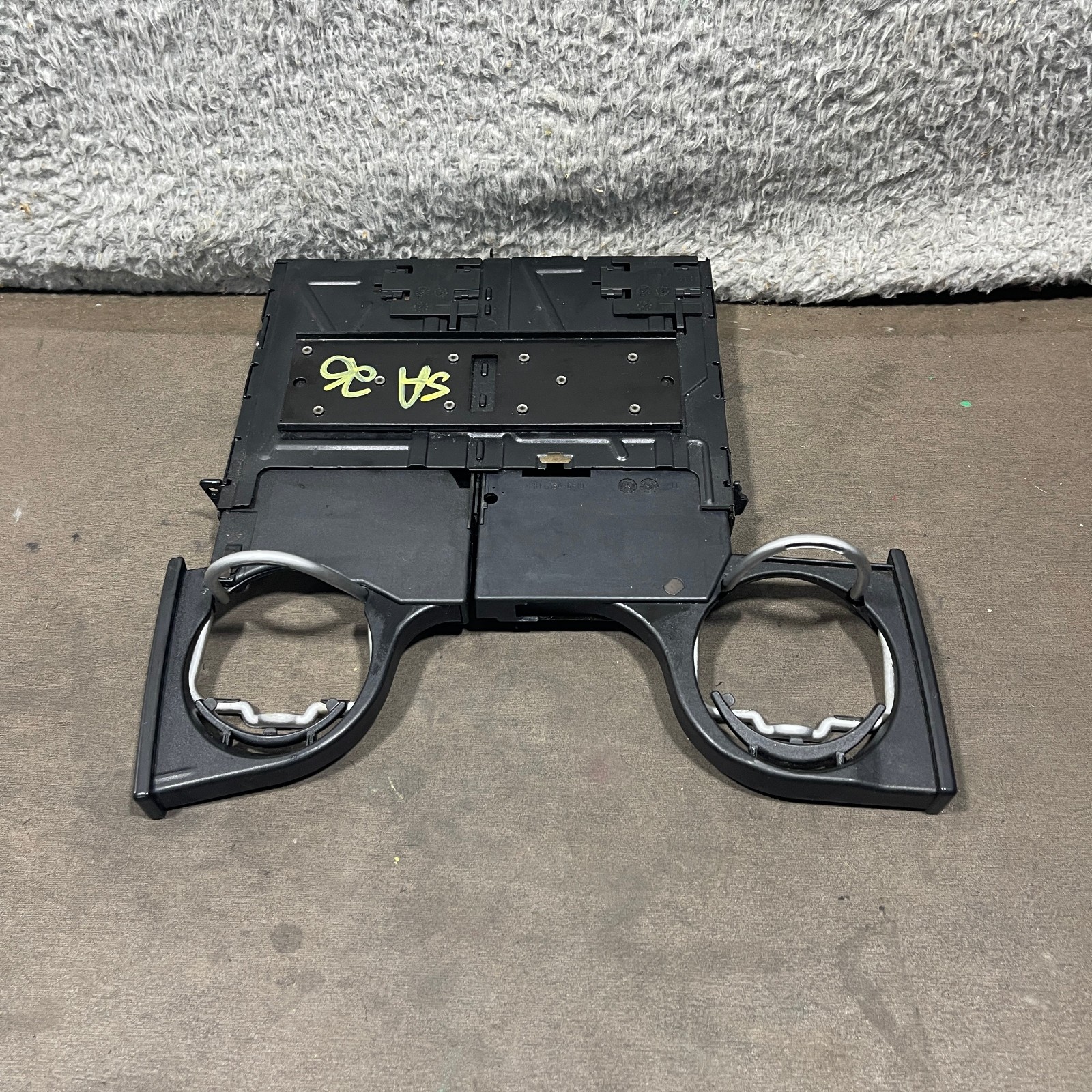 2003-2008 Mercedes R230 SL500 SL550 Center Console Cup holder Trim assembly