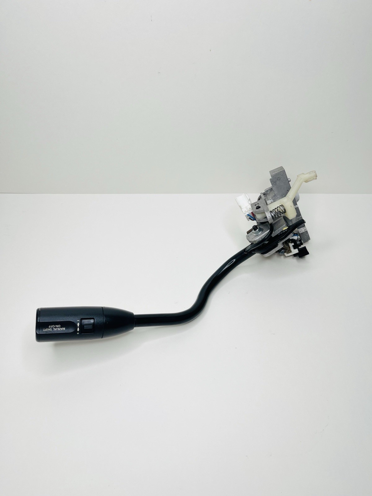 2012-2021 NISSAN NV2500 STEERING COLUMN GEAR SHIFTER LEVER OEM 2012-2021 NISSAN NV2500 STEERING COLUMN GEAR SHIFTER LEVER OEM