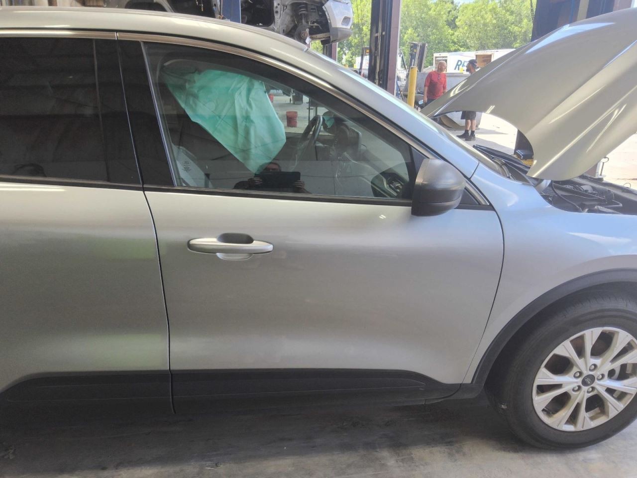 (LOCAL PICKUP ONLY) Passenger Front Door Without Express Power Up And Down Fits 