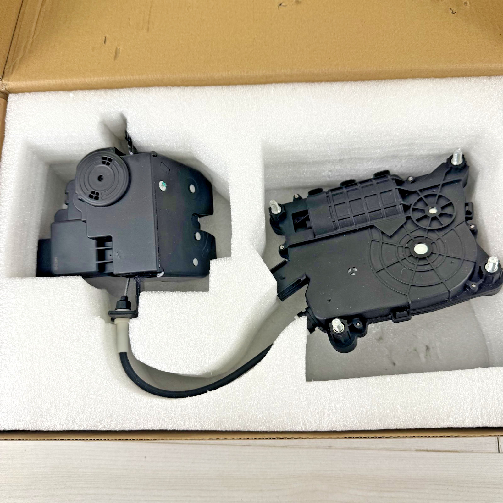Power Tailgate Lock Actuator Latch For Santa Fe Palisade 81800 S1100