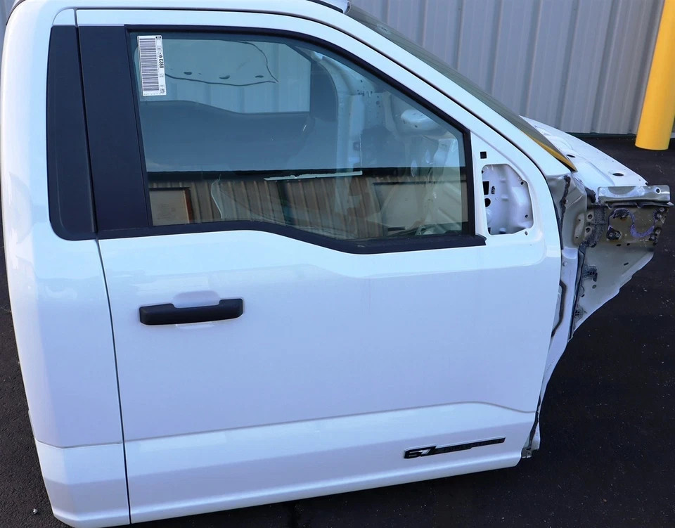 23-27 SUPER DUTY Front Door ML3Z1620124D Passenger Door Right RH OE WHITE OEM 23-27 SUPER DUTY Front Door ML3Z1620124D Passenger Door Right RH OE WHITE OEM