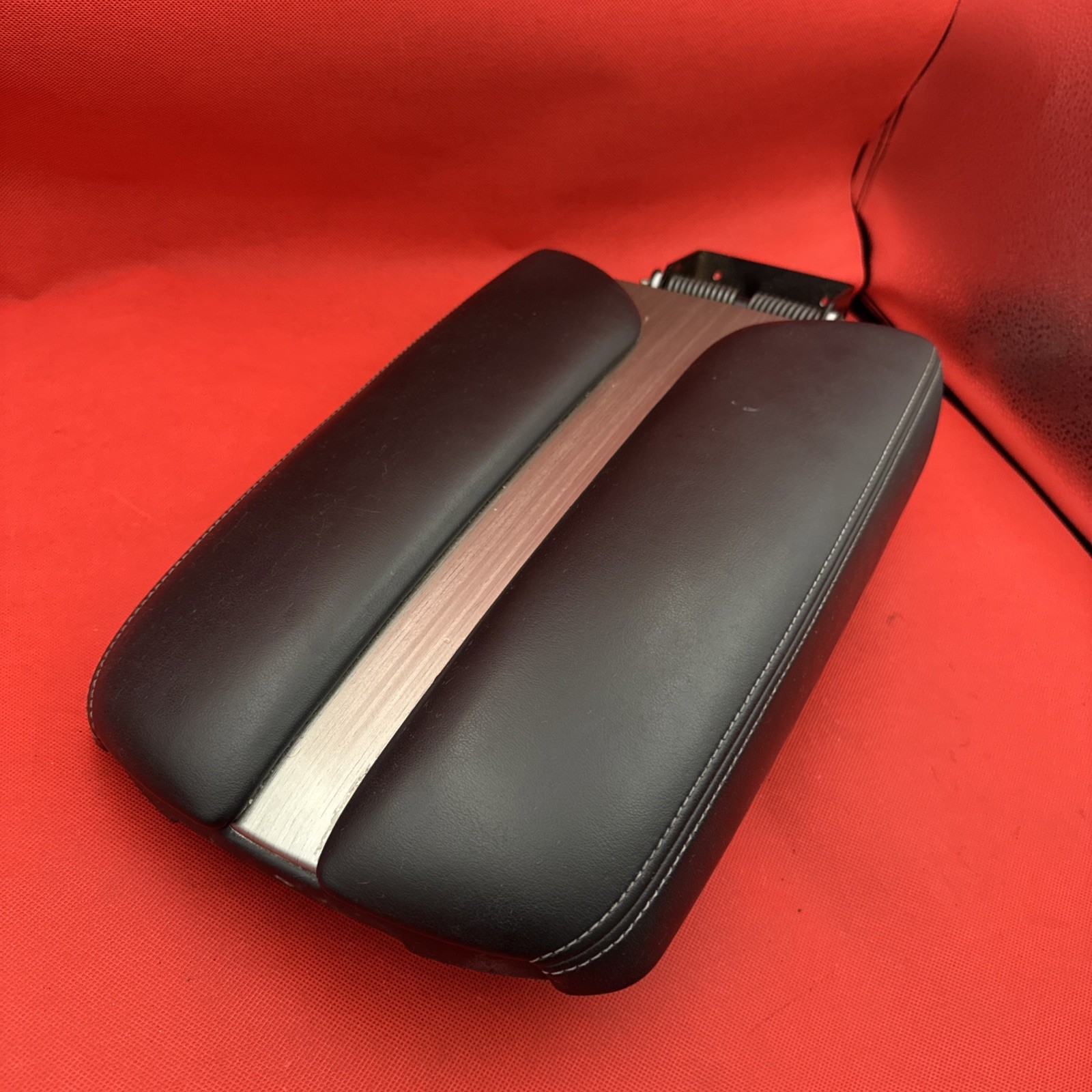 2015-2019 Nissan Murano Center Console Armrest Lid Black Leather 96920-5AA0C OEM