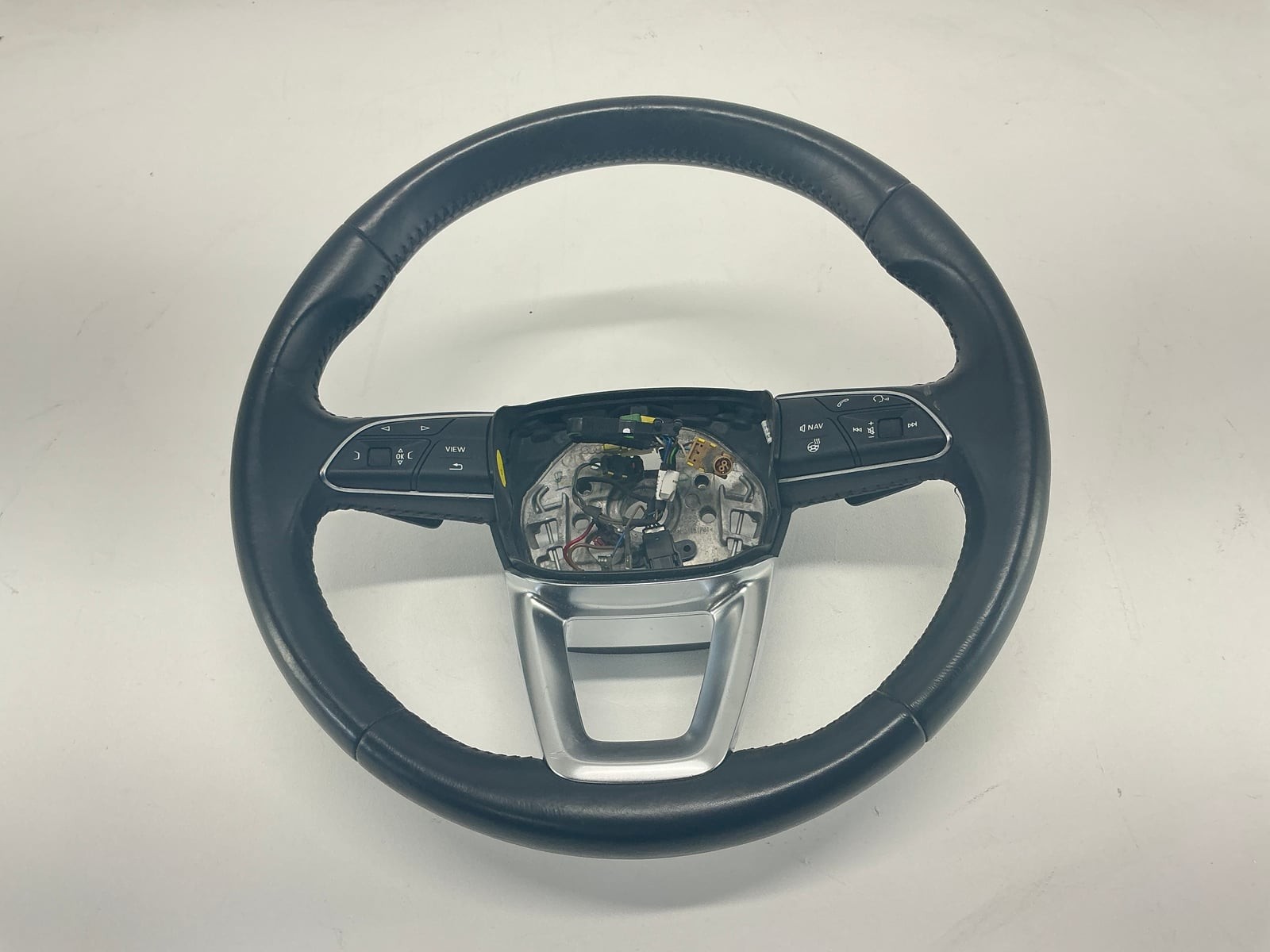 18-20 Audi Q5 Heated Steering Wheel Leather W/ Switches OEM 18-20 Audi Q5 Heated Steering Wheel Leather W/ Switches OEM