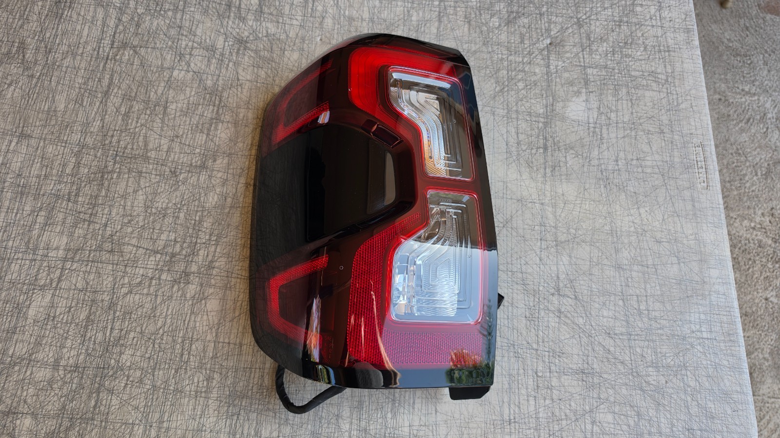 2024 2025 Ford Ranger Halogen w/LED Tail Light Blind Spot Driver Left OEM