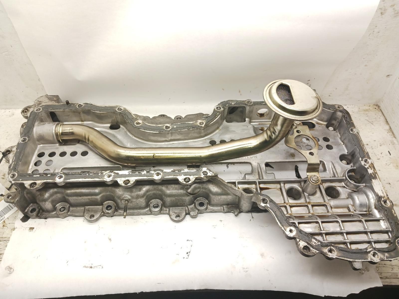 \'21-\'25 GMC SIERRA 3500 upper Oil Pan diesel OEM 1 Year Warranty