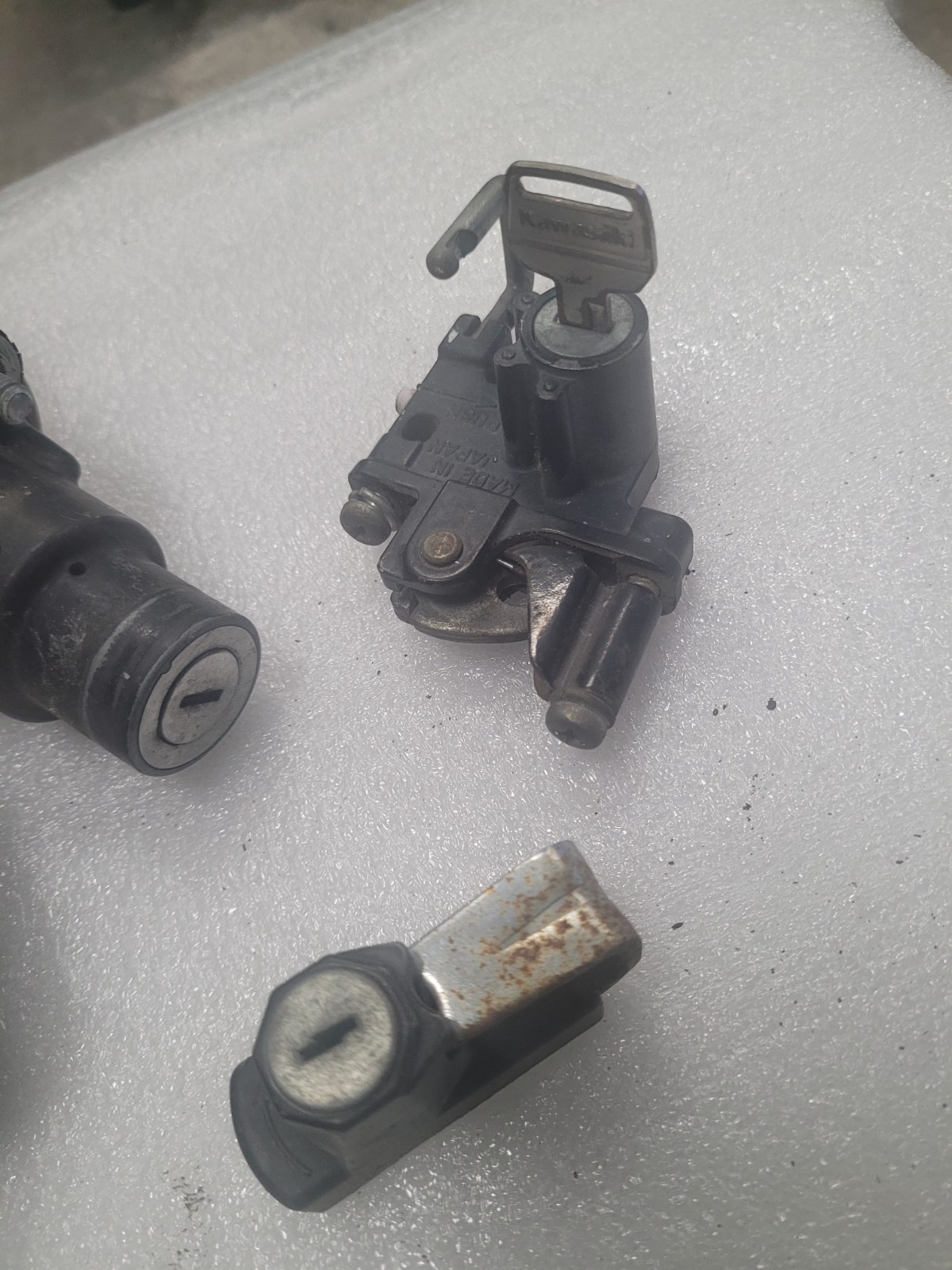 1981 81 Kawasaki KZ440 LTD KZ 440 Ignition cylinder fuel cap helmet Lock Set