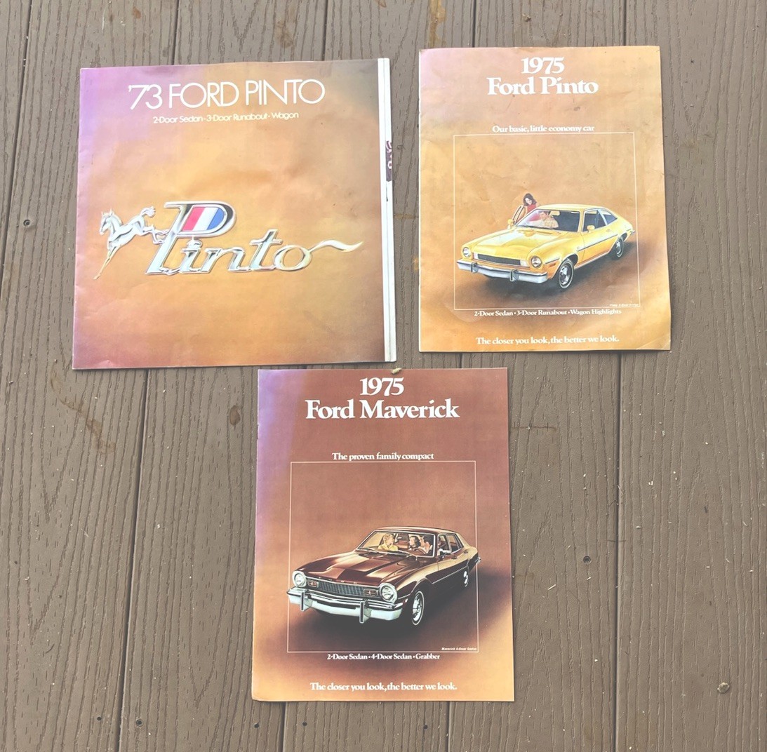 1975 Ford PINTO Auto Dealer  Sales Brochure