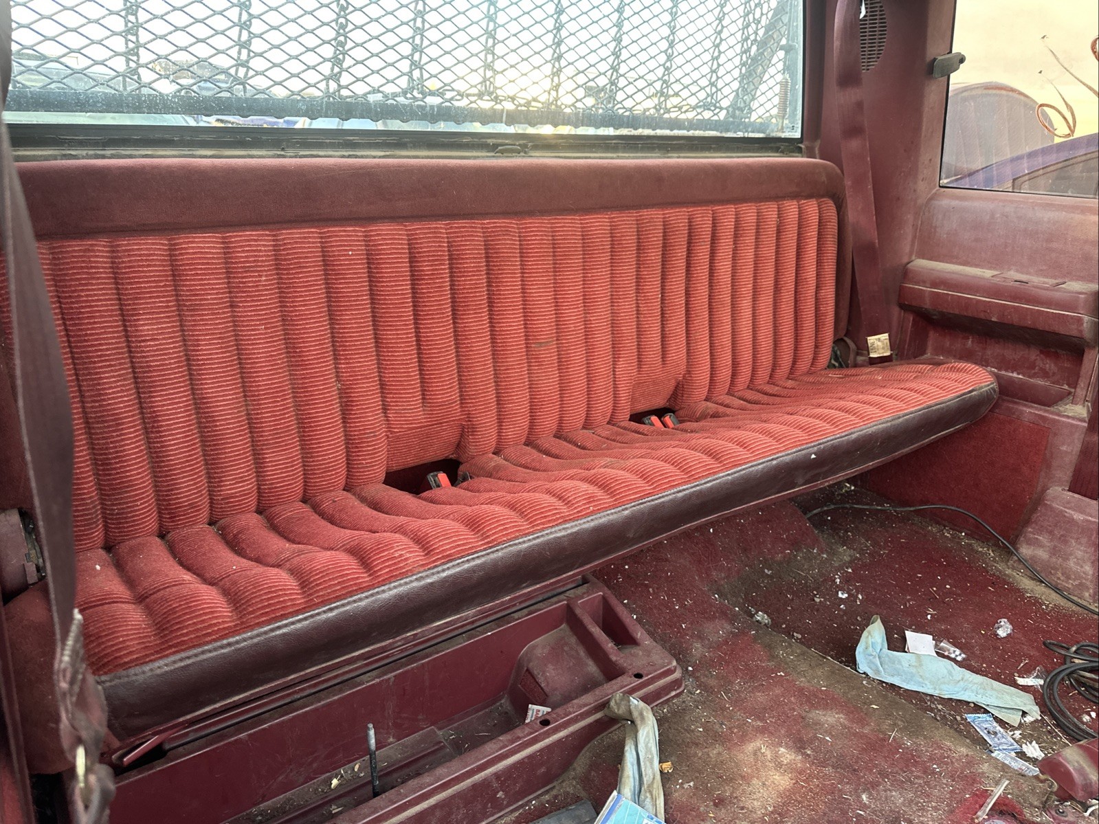 88-98 OBS Chevrolet 1500 C/K RED Bench Seat CHEVY GMC 88-98 OBS Chevrolet 1500 C/K RED Bench Seat CHEVY GMC