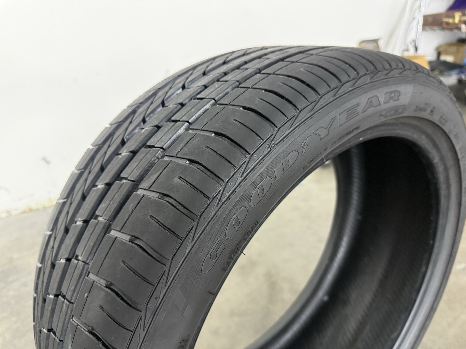 (1) Used 245/40R19 Goodyear Excellence Run Flat BMW