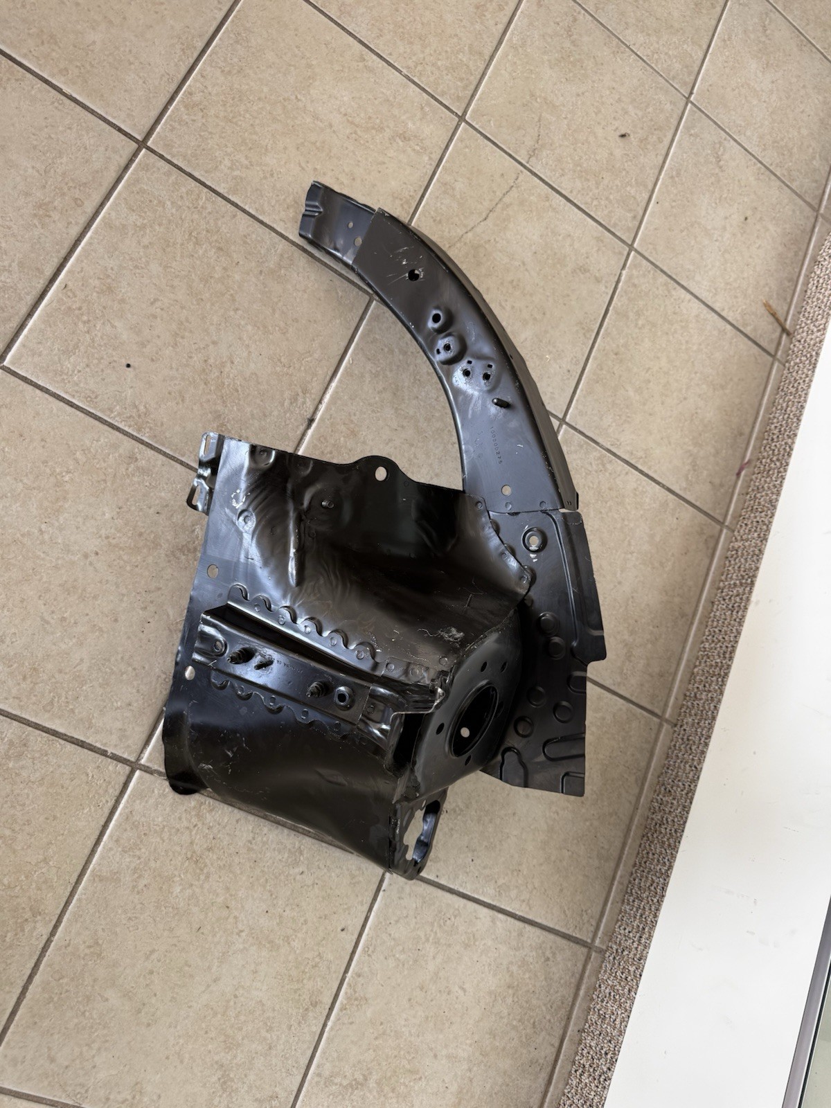2018-2023 Chevrolet Bolt EV Front Right Fender Structure Panel 42783741 OEM 1918