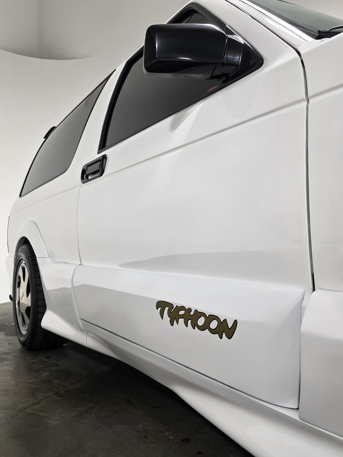 Gmc Typhoon Fiberglass Rocker Cladding Set L/R