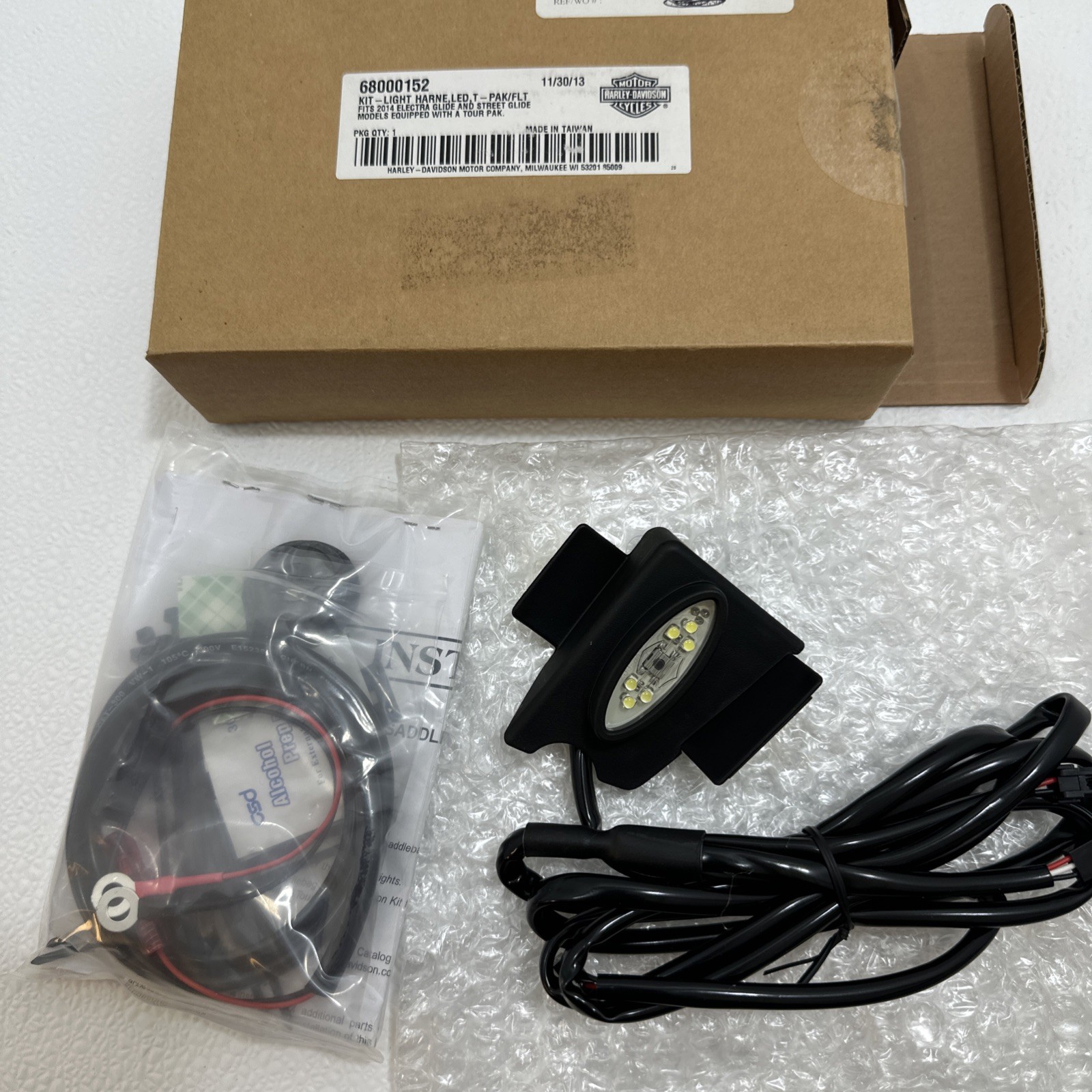 Harley HD 14 25 Electra Street Glide Tour Pak NEW Interior Lamp Kit OEM 68000152