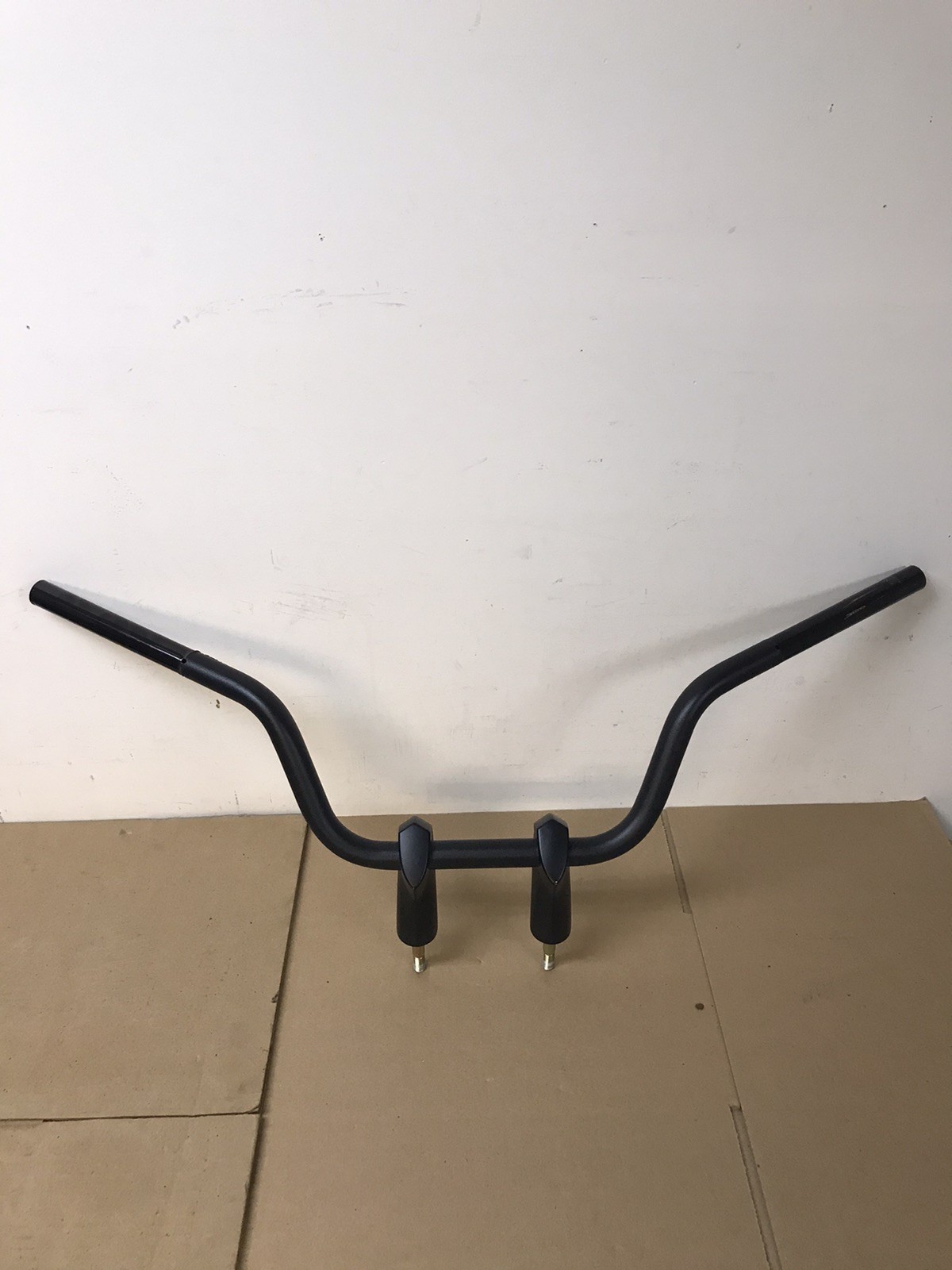 VICTORY MOTORCYCLE FACTORY TAKEOFF - BLACK HANDLEBAR WITH RISERS