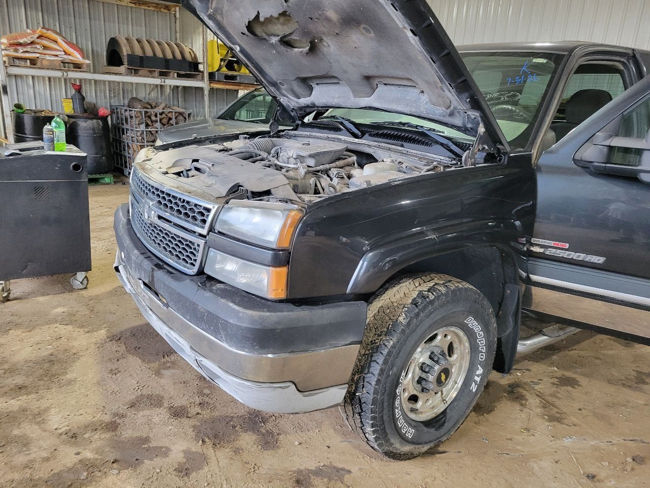 Hood Classic Style Creased Door Skin Fits 05-07 SILVERADO 2500 PICKUP 2185641